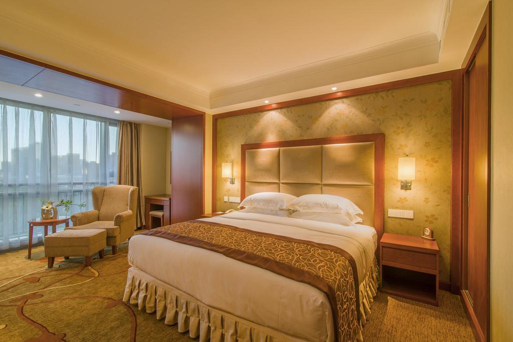Avic Khách sạn 4*