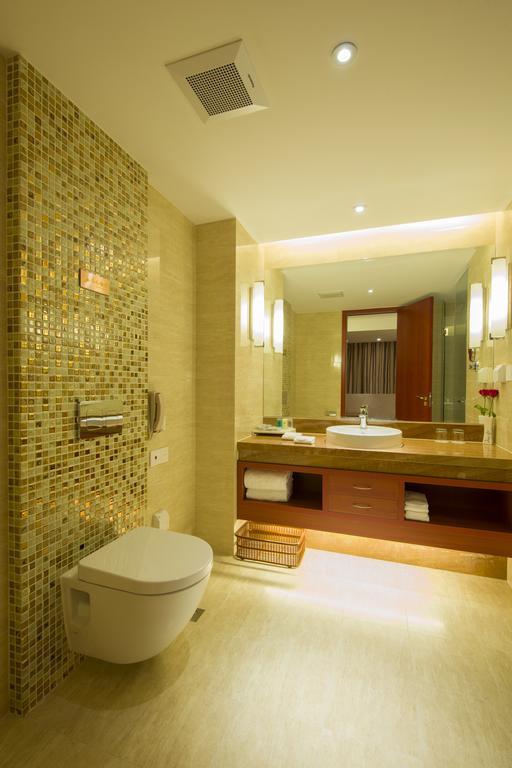 Hotel Avic