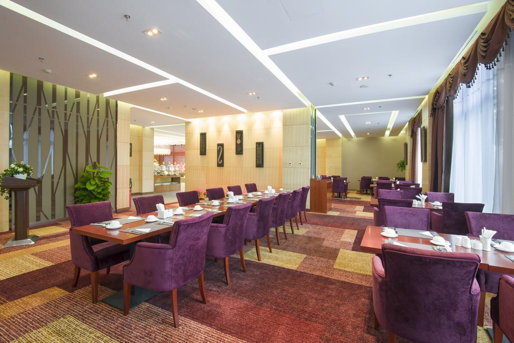 Avic 4* Beijing